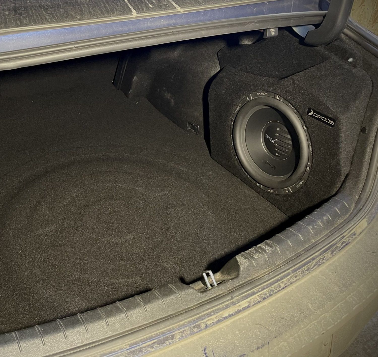 Короб стелс Kia K5 с потаем 12