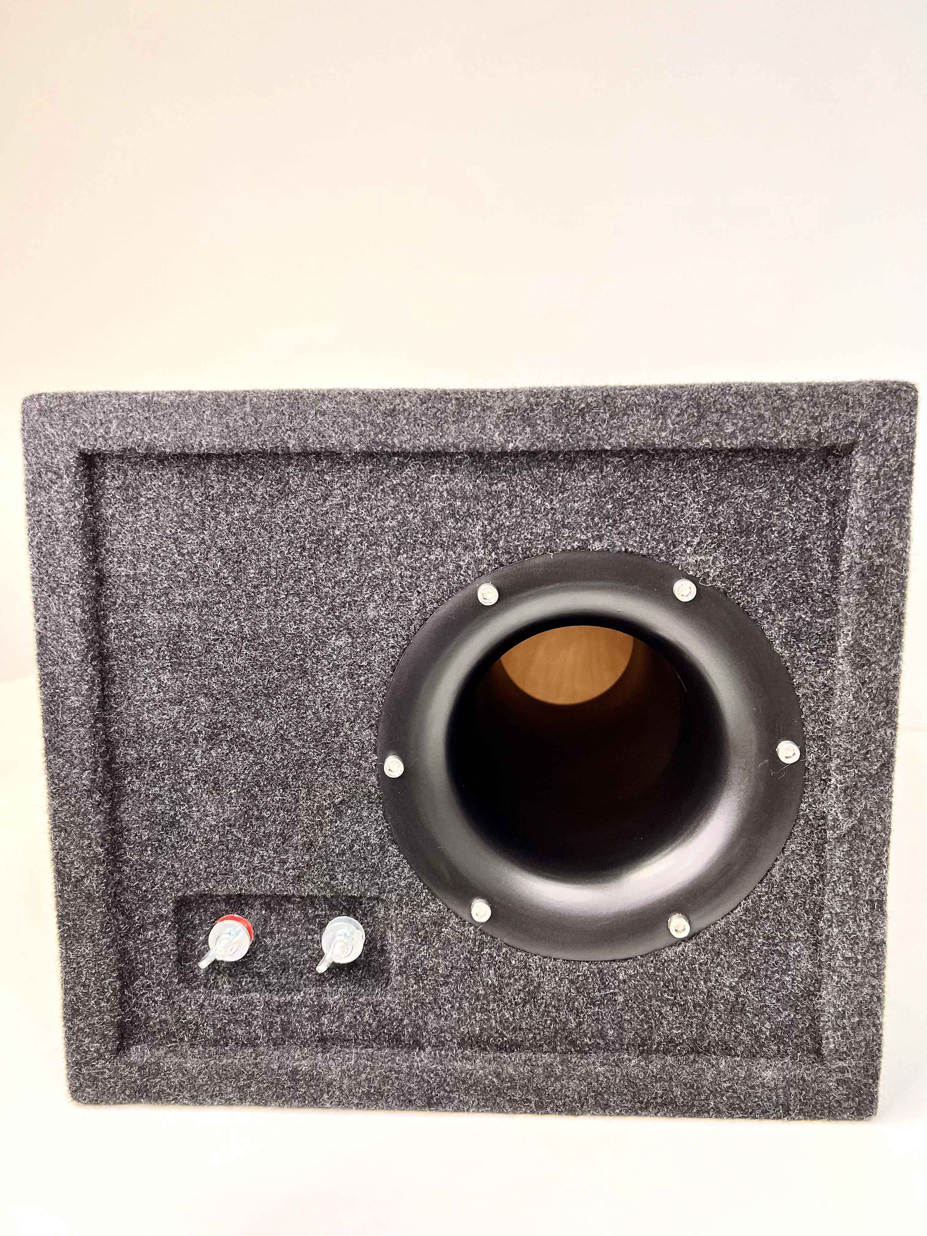 Корпус для сабвуфера 10Т40 графит (1 x 10 на трубе)