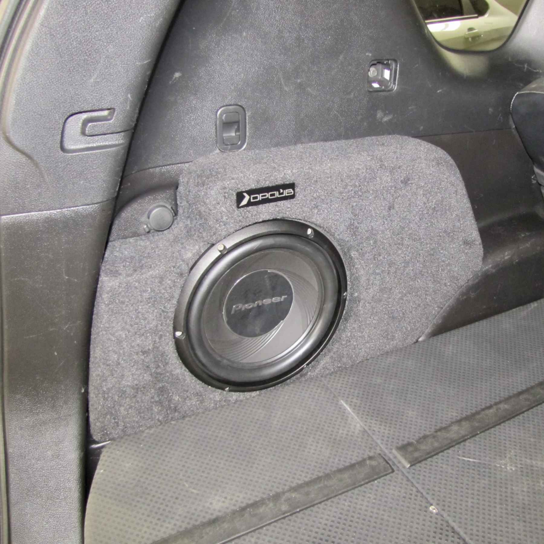 Короб Стелс NISSAN X-TRAIL T31 под 10″ левая сторона