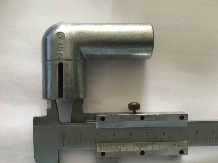 Webasto Шланг выхлопа угловой 22мм металл/28472С