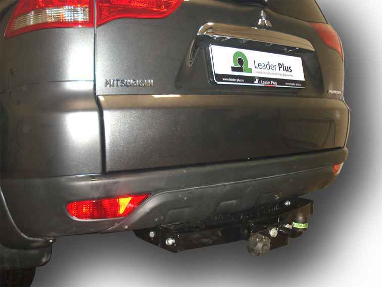 Фаркоп Leader Plus M115-FC для Mitsubishi Pajero Sport II-III 2008-2016, съемный шар (тип FC)