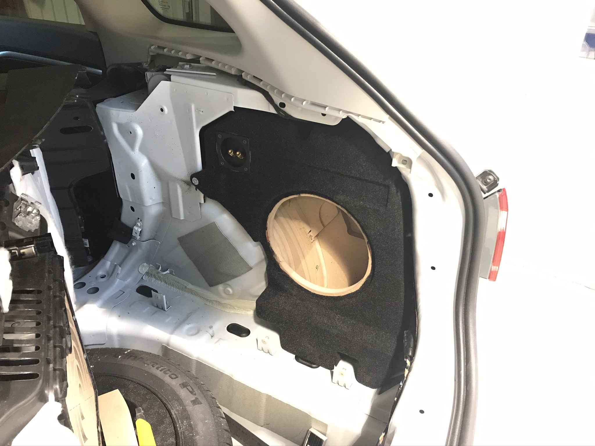 Короб стелс Lada Vesta SW