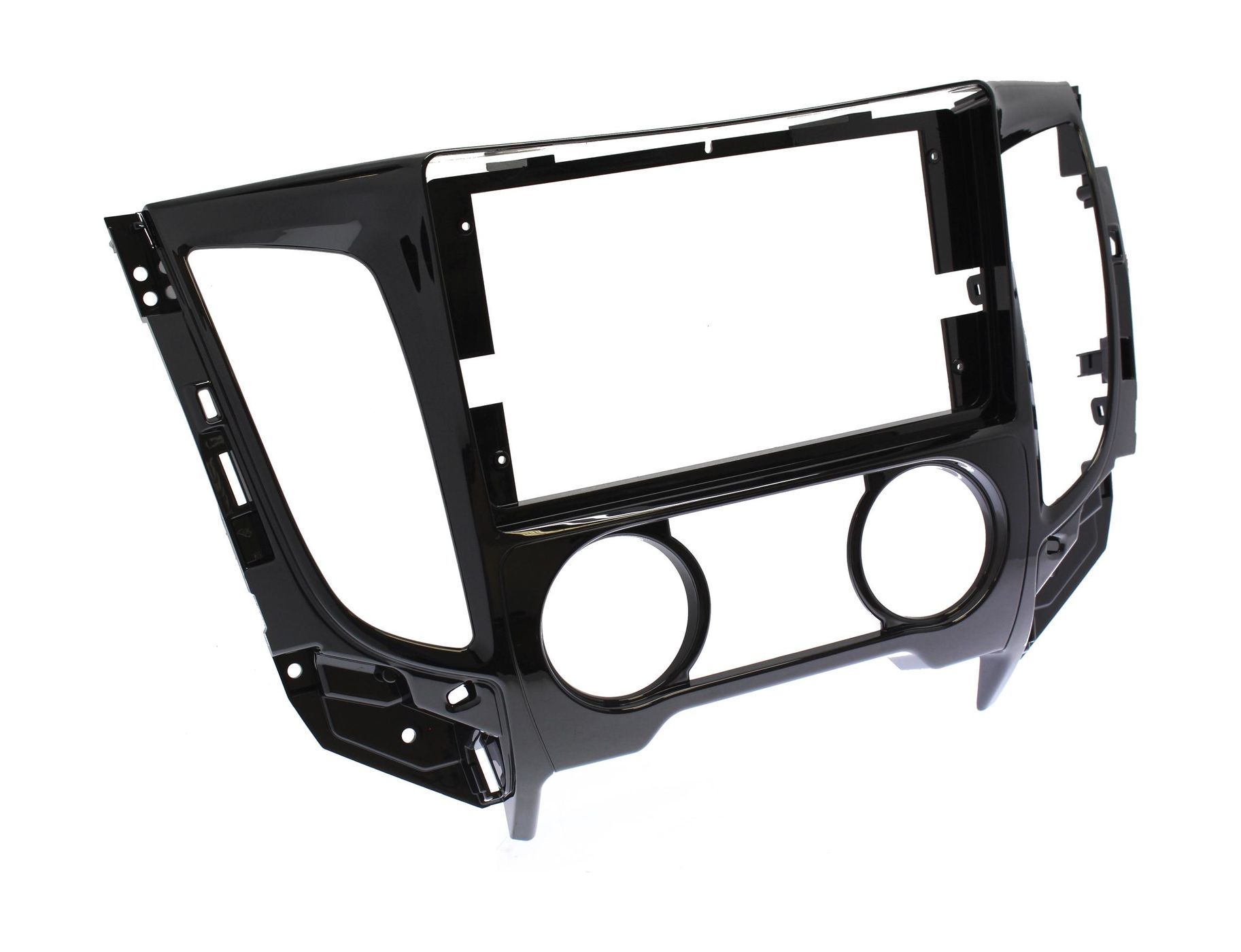 Рамка MI 061N в Mitsubishi L200 2015-2018 9