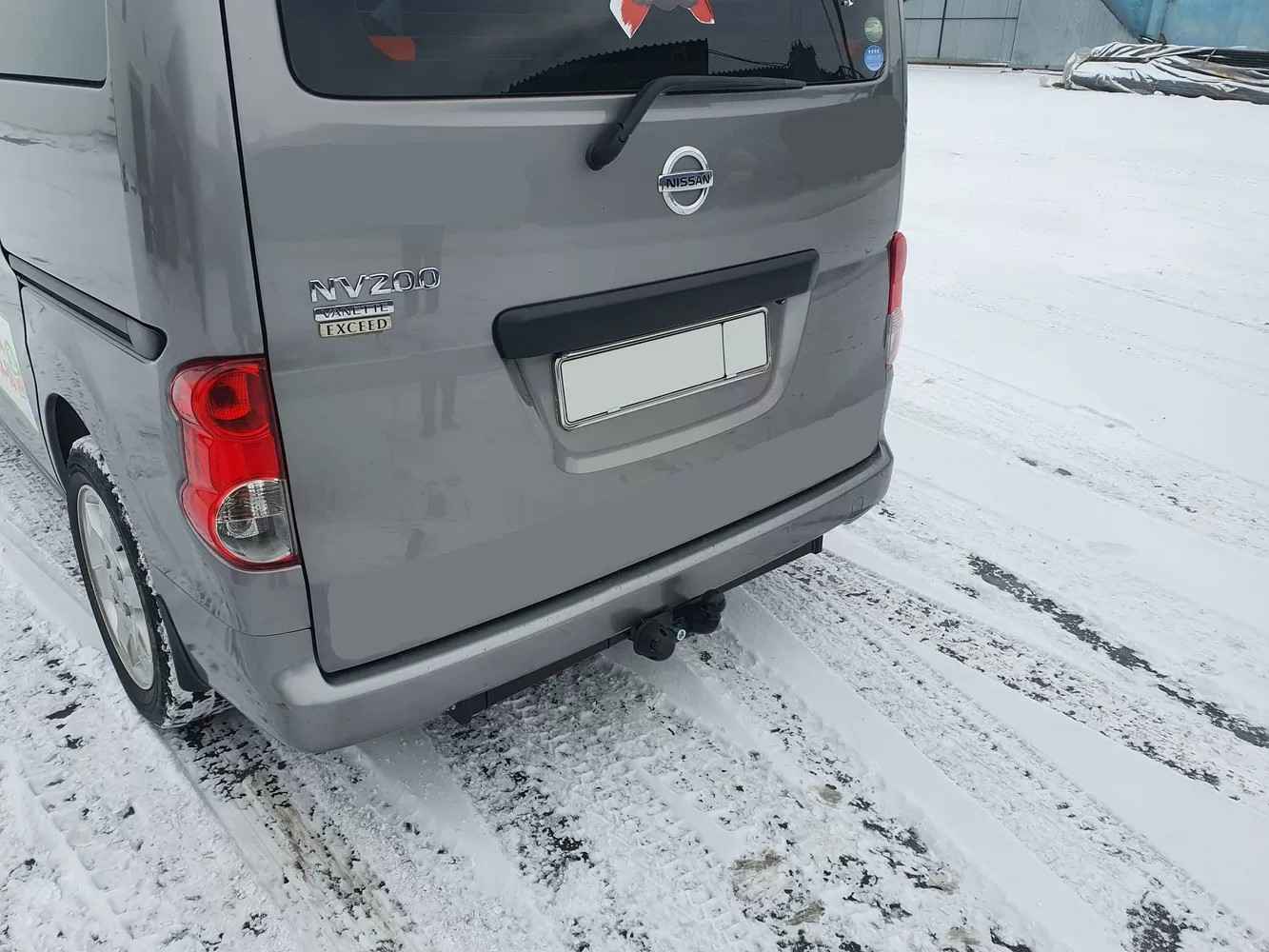 Фаркоп Уникар 17229F для Nissan NV200 2009-..., условно съемный шар (фланец, тип F)