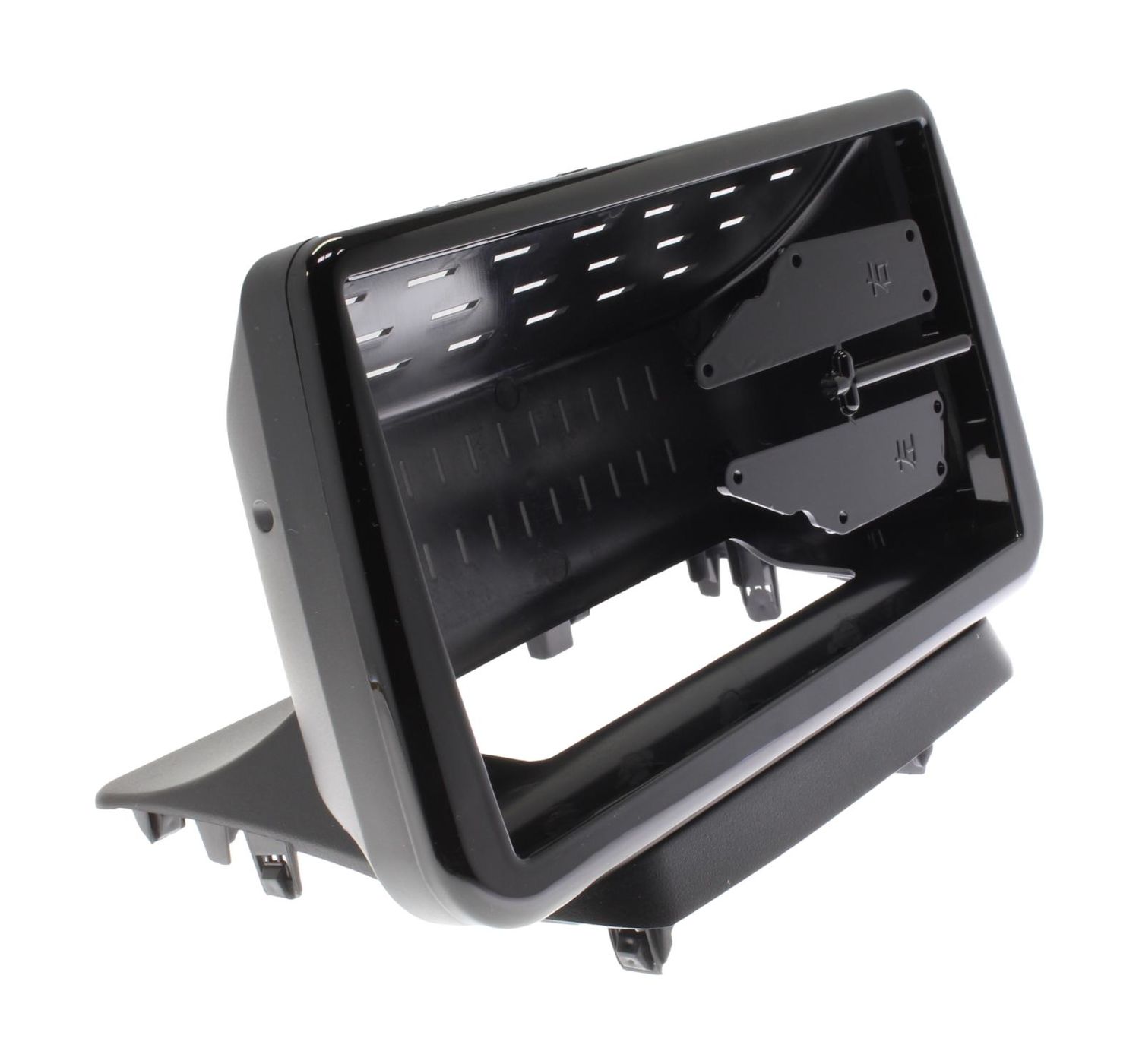 Рамка MA069N в Mazda 2, Demio, CX-3 2014+ 9