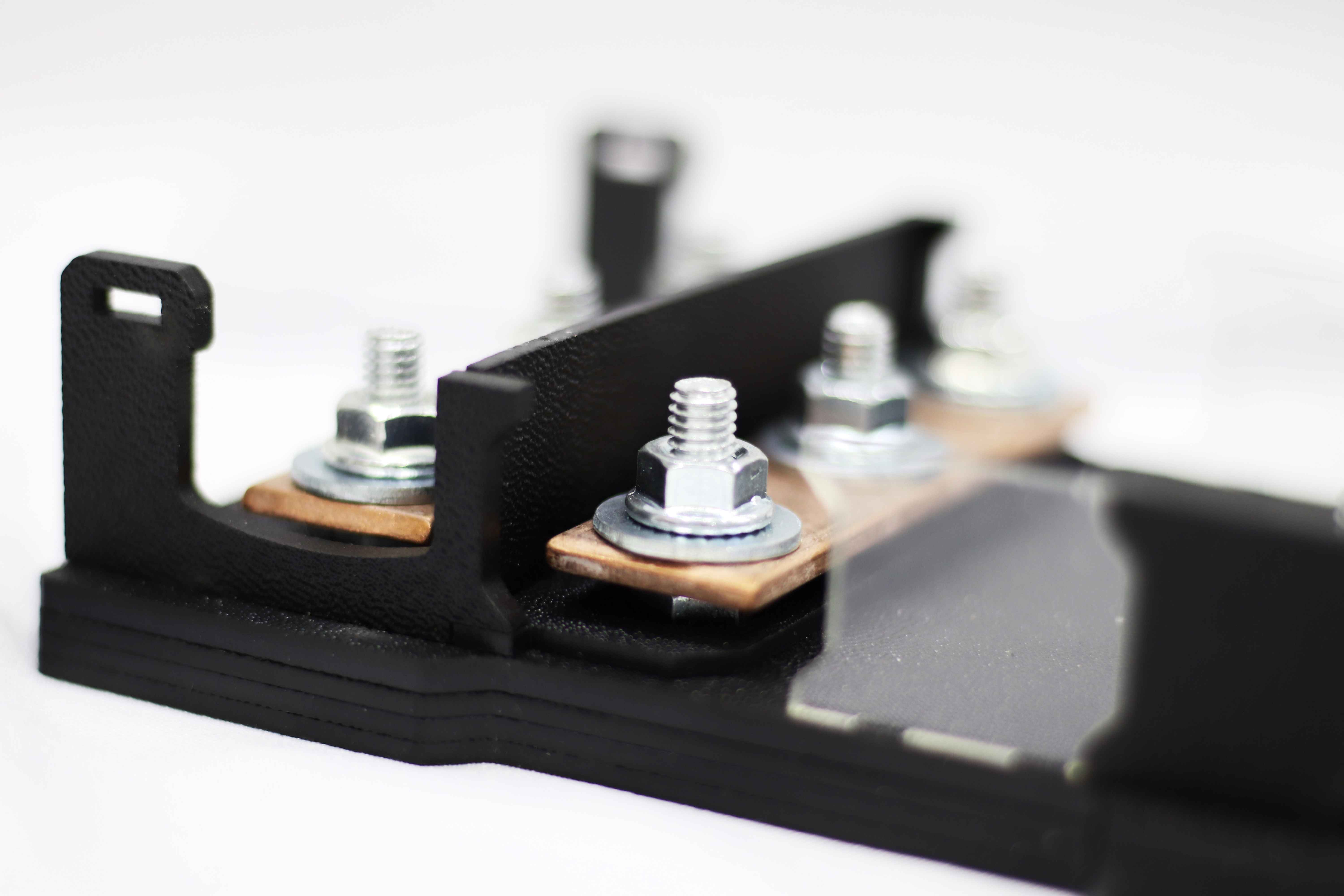 Дистрибьютор питания ANL биполярный 3-канальный