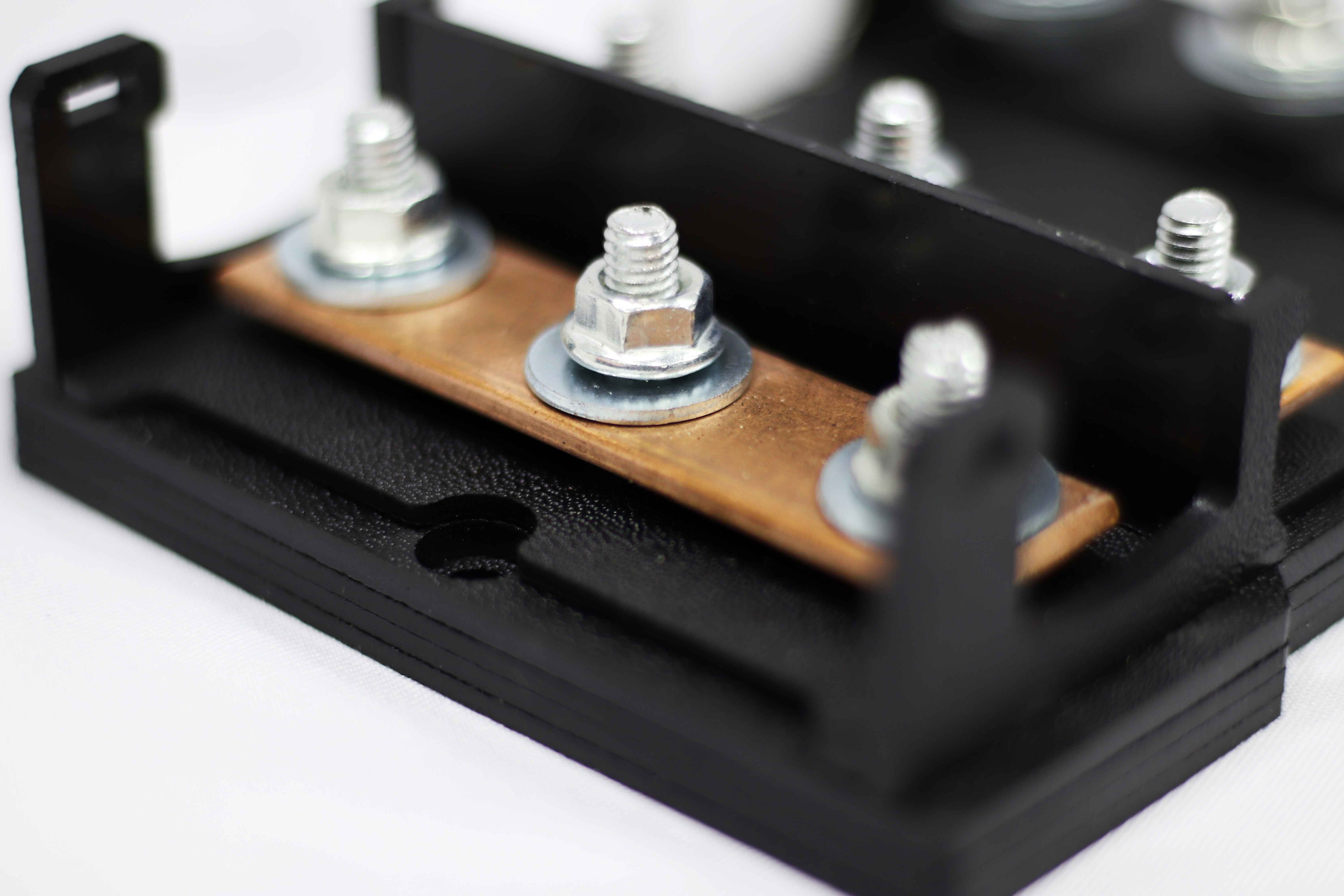 Дистрибьютор питания ANL биполярный 3-канальный