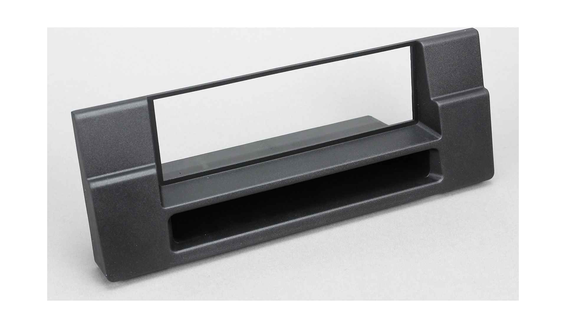 Переходная рамка для BMW5 (E39) 95-03; X5 (E53) 99-06 с карманом