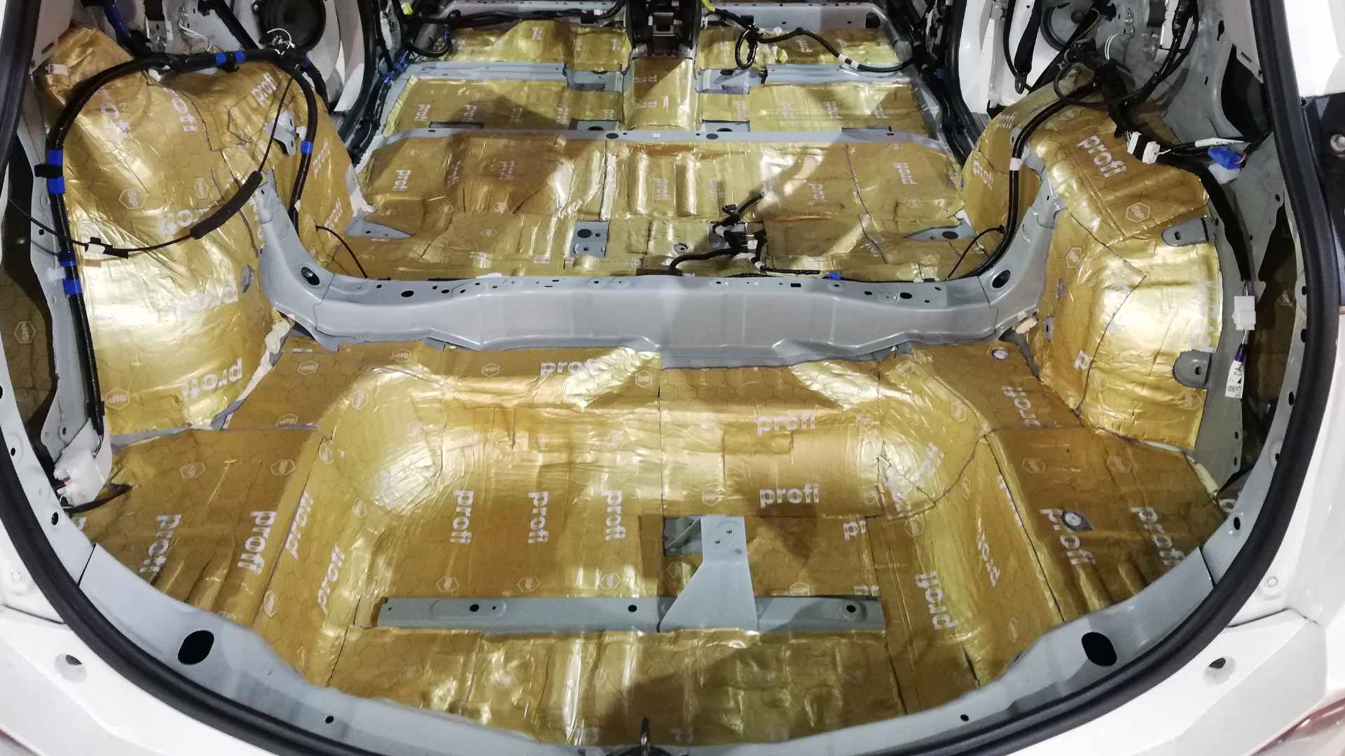 Вибродемпфирующий материал StP Profi Plus